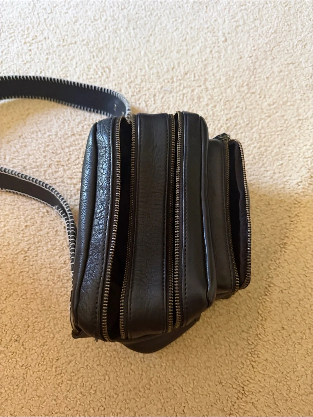 Free People compact black